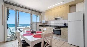 Hauzify I Apartament Colón 1B - Image 3