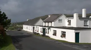 Lavelle's Seaside House & Mickey's Bar - Image 5