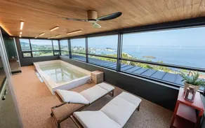 Pohang Guryongpo Hotel 701 - Image 2