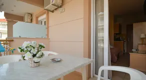 Εlvina apartments - Image 2