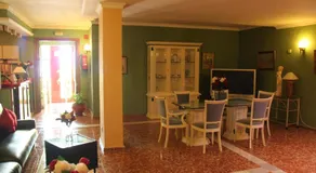 Hotel Vazquez Diaz - Image 2