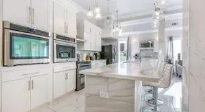 Stunning Penthouse in the Heart of the City - Image 4