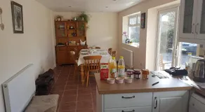 Brookside Cottage - Image 5