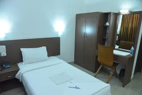 Emporium Hotel - Image 5