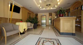 Hotel Fioroni - Image 2