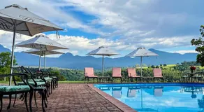 Far Hills Country Hotel - Image 2
