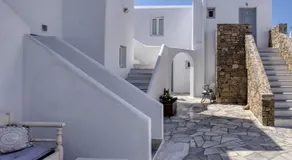 Elena Studios & Suites - Image 2