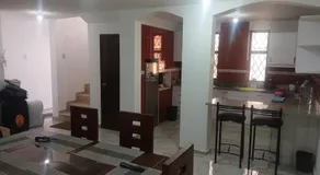 Casa Céntrica 2 pisos 3 habitaciones 2 terrazas - Image 2