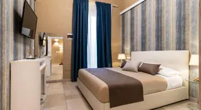 Blue Coast Luxury Private Villa, Pool, Jacuzzi, Guesthouse - Image 2