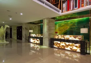 Lanhuahua Hotel - Image 2