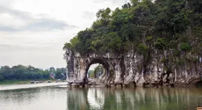 7 Days Inn Guilin Beiji Plaza Yushan Garden - Image 2