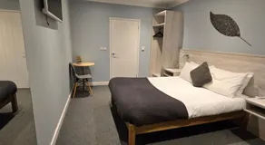 The Woodmans Cottage - Image 2