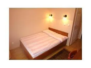Pater Apartments and Rooms - Image 2