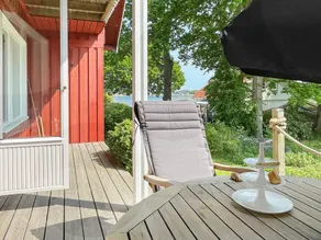 8 person holiday home in BRäNNö-By Traum - Image 3