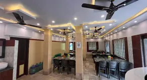 Hotel Holiday Home - Image 4