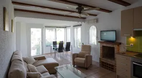 Beach & mountain retreat Los Almendros - Image 2