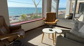 Indian Ocean Sunsets, Luxe 4x2 home opposite Mettams Pool - Image 4