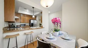 4Bed 3Bath Modern Townhouse - Four bedrooms near Pasadena, LA - Image 2