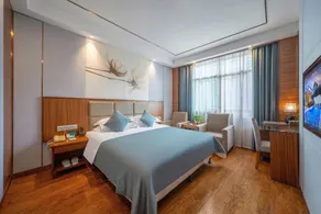 Phoenix International Hotel (Fenghuang Ancient Town Branch) - Image 2
