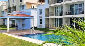 Stunning Sunset View, Walking distance to private beach - Image 3