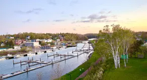 Lanes Riverhouse Inn & Cottages - Image 5
