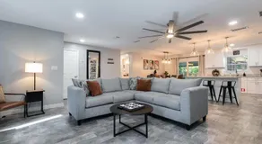Modern & Tasteful Pool Home - Image 3