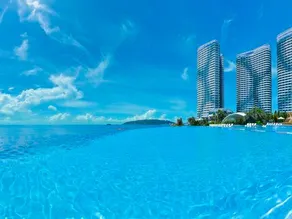 Twin Moon Bay Xianghai Hot Spring Holiday Hotel - Image 3