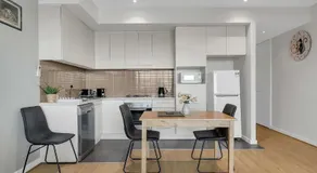Modern Seaview by Host Solutions - Image 5