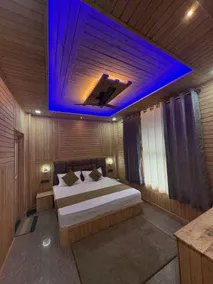 The wood inn Homestay - Image 3
