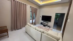 D’Crunch Homestay [Muslim Only] - Image 2