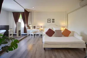 Nidhra Lanna Hotel Chiang Mai - Image 2