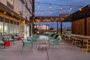 Home2 Suites by Hilton Muncie - Image 4