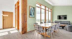 4bed 4bath Sauna & Hot tub - Image 3