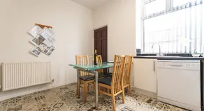 Comfortable 2BR House in Bolton Ideal for Work & Extended Stays - Image 5