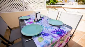 Deluxe Apartment. 50 meters Beach - Image 3