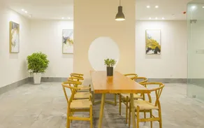 Yueshe Boutique Hotel - Image 2