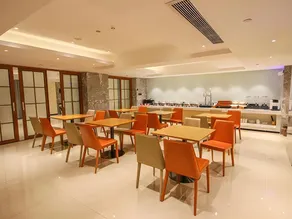 City Comfort Inn Huanggang Polytechnic College Yi'ai Lake - Image 4