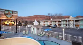 Expedition Lodge Moab Arches National Park - Image 4