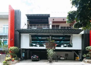 Casa Demetria Duplex Hot Spring Resort Laguna - Image 4