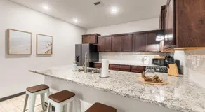 2BR 2BA Coastal Home King Bed Smart TVs B - Image 3
