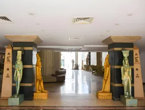 Regency pyramids view hotel - Image 4