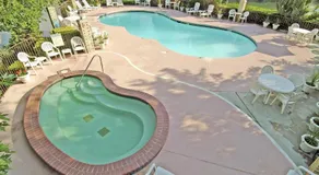 River Terrace Inn - Image 4