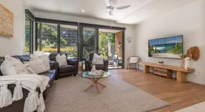 Boom 1 - Pacific Palms Holidays - Image 2