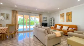 Villa avec barbecue et jardin | Vue plage - Image 4