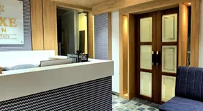 Luxe Inn - Image 4