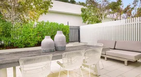 Palm Beach Lux Villa - Image 4