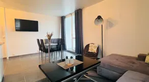 Appart 2 chambres Cergy, dernier étage ascenseur - Image 2