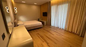 EFFÉI Boutique Hotel - Image 2