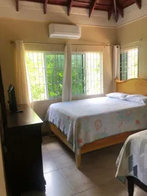 Holiday House Second floor Ste - Image 2