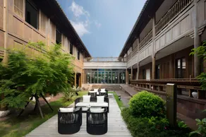 Blossom House Ningbo Hanling - Image 5